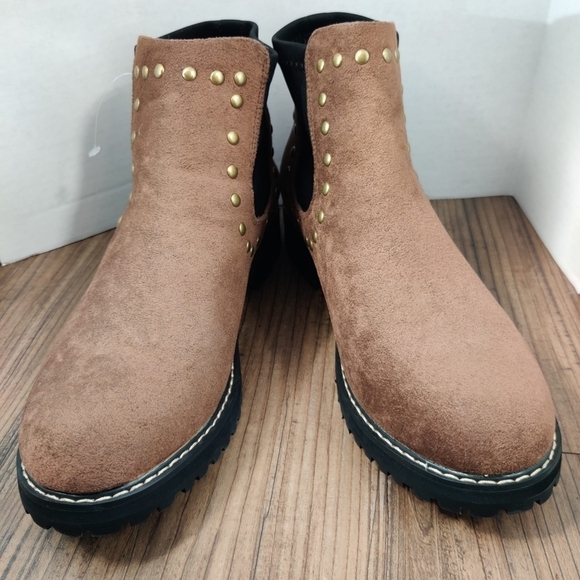 SEVEN7 Romanoff Waterproof Ankle Boot Faux‎ Suede Brown Studs Neoprene Lug Sole - Picture 10 of 16